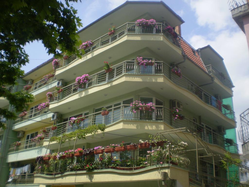 Guest House ,, Ekaterina" Nesebar Exterior foto